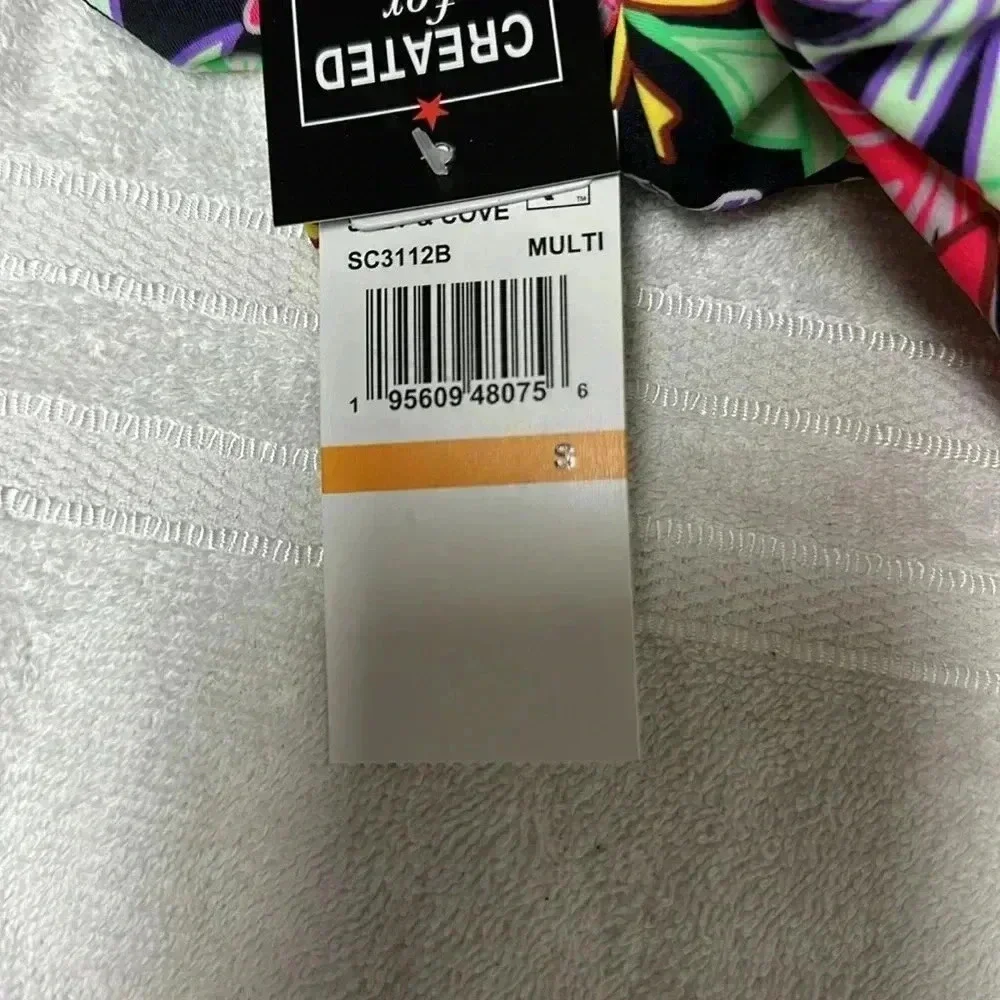 Salt  + Cove swim suit - Picture 5 of 5